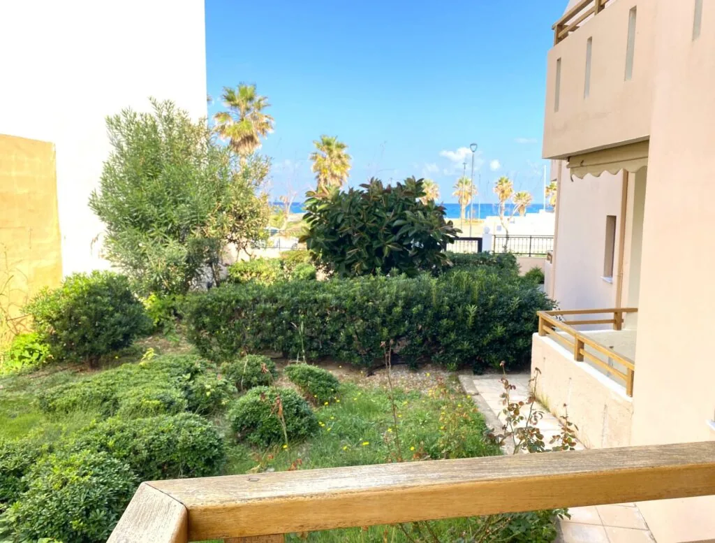 Domenica Beach Apartments