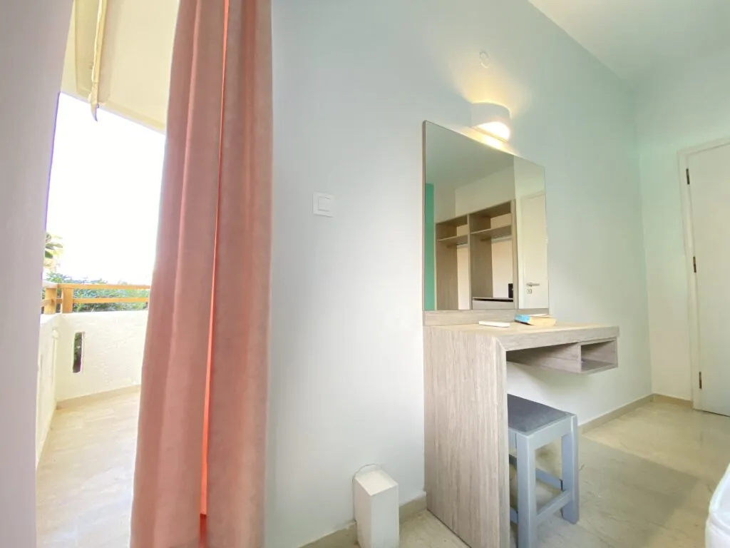 Domenica Beach Apartments