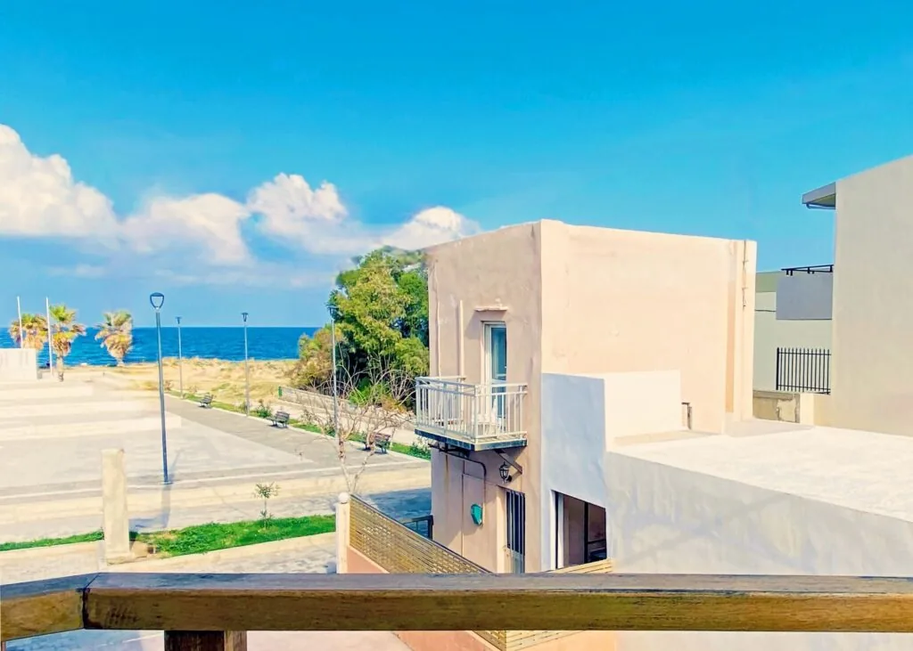 Domenica Beach Apartments