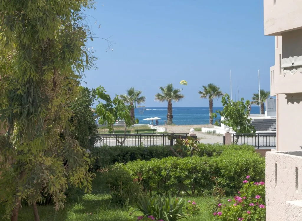 Domenica Beach Apartments