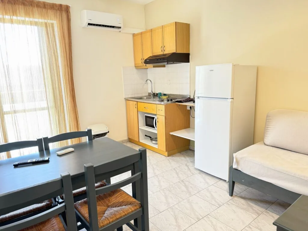 Side Sea-View Apartments