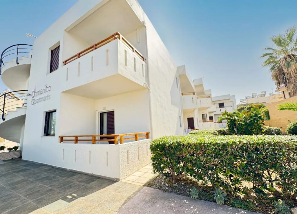 Domenica Beach Apartments