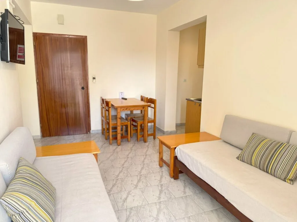 Domenica Beach Apartments